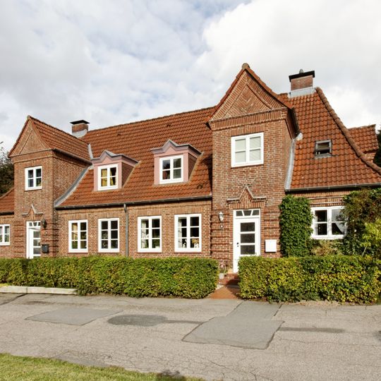 Wohnhaus Dr.-Kirchhoff-Platz 10