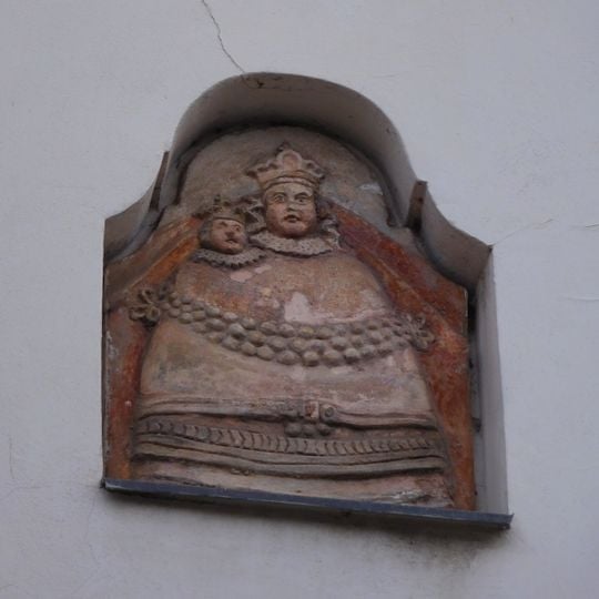Relief of Madonna with child at Náměstí republiky 19