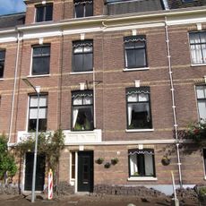 Huis met classicistische kenmerken