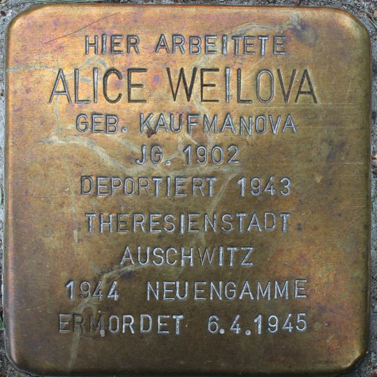 Stolperstein en memoria de Alice Weilova