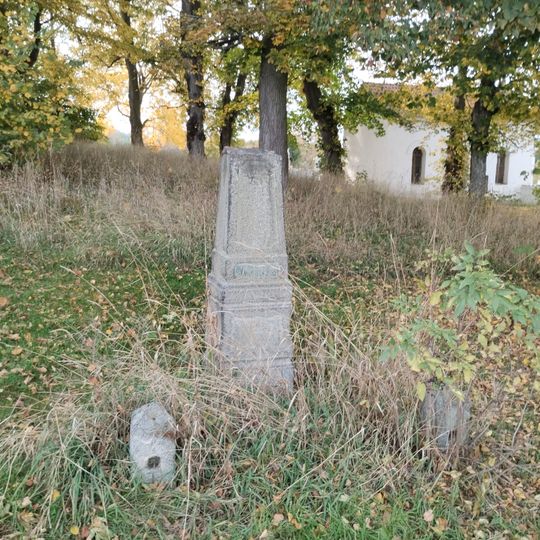 Kříž v Čimelicích u hřbitova