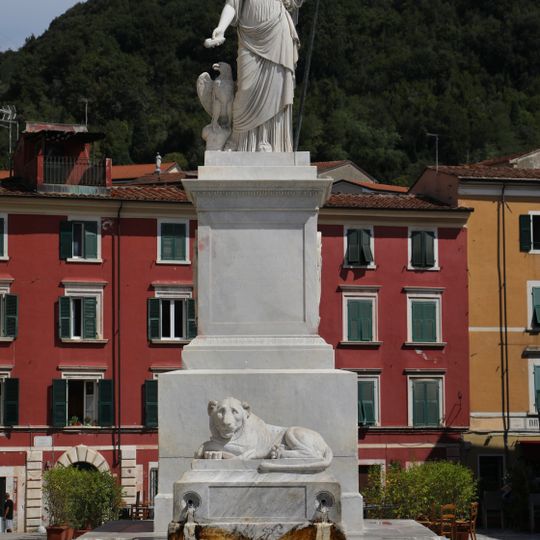 Monumento a Maria Beatrice d'Este