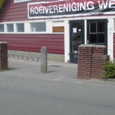 Twee toegangspijlers