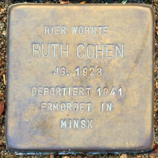 Stolperstein en memoria de Ruth Cohen