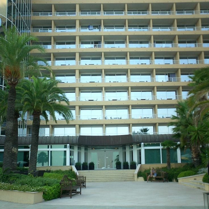 Meridien Beach Plaza