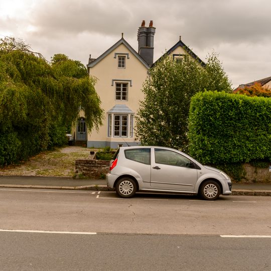 15 And 17, Plymouth Road