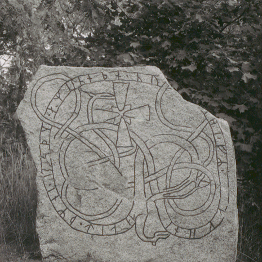 Uppland Runic Inscription 596