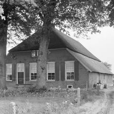 Hoeve 'Mulderslag': boerderij en bijschuur