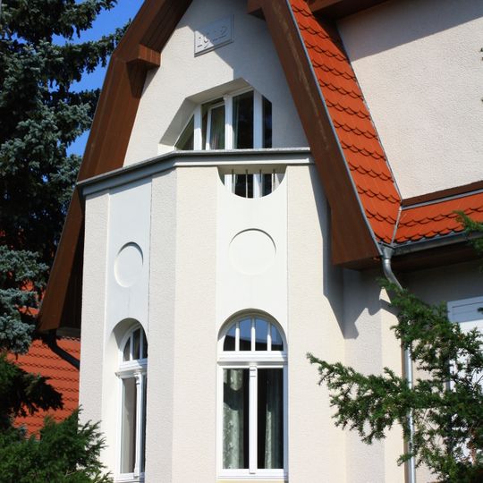 Willa przy ul. Grottgera 9 we Wrocławiu