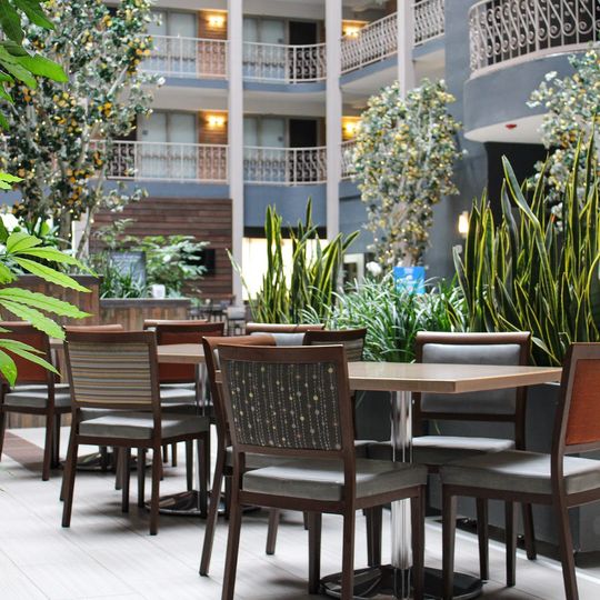 Embassy Suites by Hilton Denver Central Park