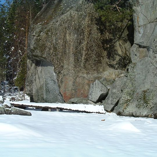 Fångsjöbergets hällmålningar