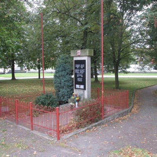 Pomník padlým v Oplotě