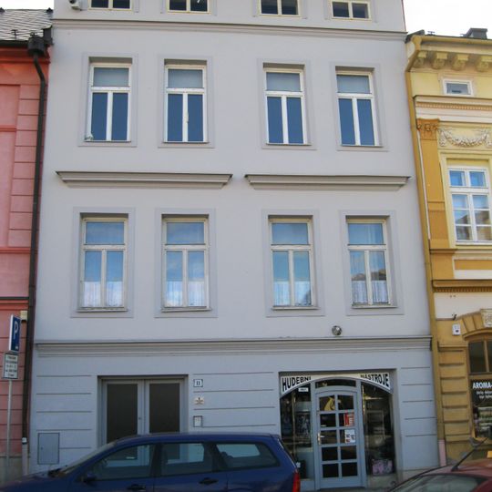 Hlavní náměstí 11