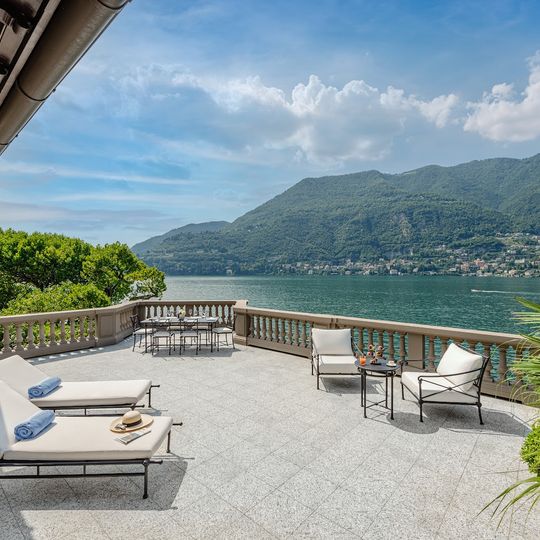 Parco Villa Roccabruna - Mandarin Oriental Hotel