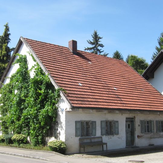 Wohnteil eines ehemaligen Kleinbauernhauses