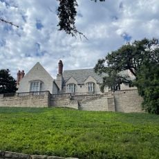 Greystone Mansion & Gardens