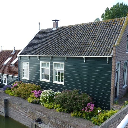 Pandje, een geheel uitmakende met het aantrekkelijke complex van de beide sluizen te Schardam.