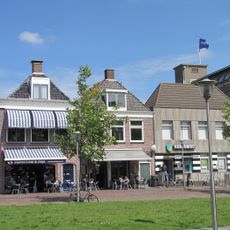 Poortje van voormalig weeshuis