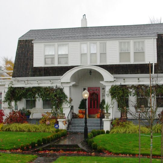 Dr. W. R. and Eunice Taylor House
