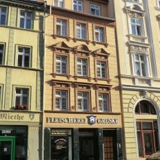 Wohnhaus in geschlossener Bebauung, mit Laden Obermarkt 10