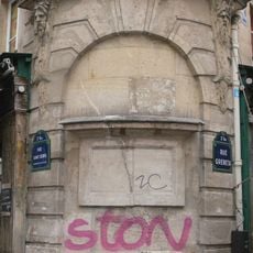 Fontaine de la Reine