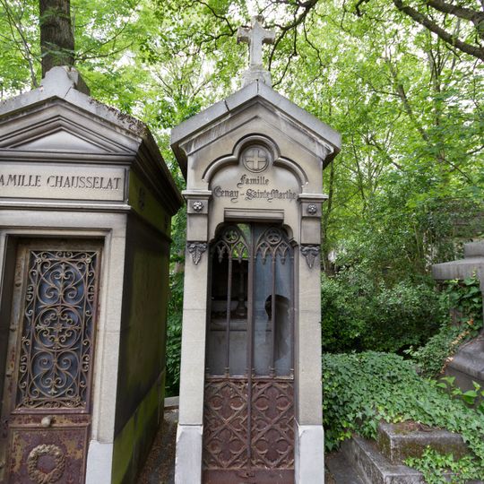 Grave of Genay-Sainte Marthe