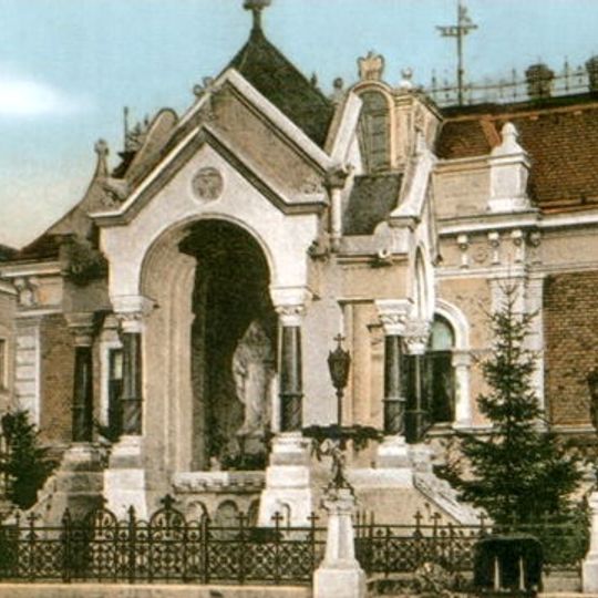 Statue der Heiligen Maria