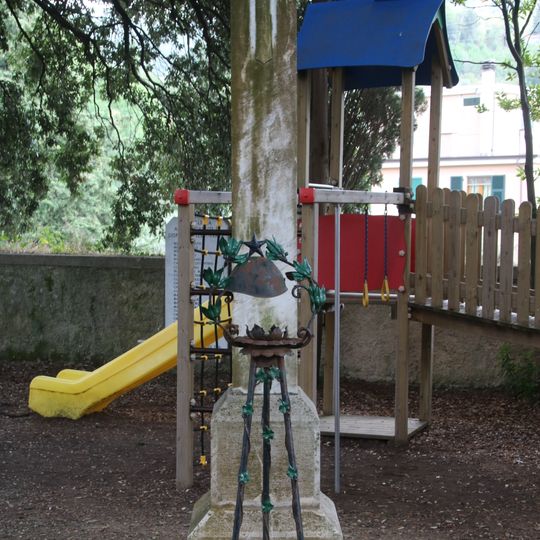 Monumento e lastra ai caduti di Caprigliola