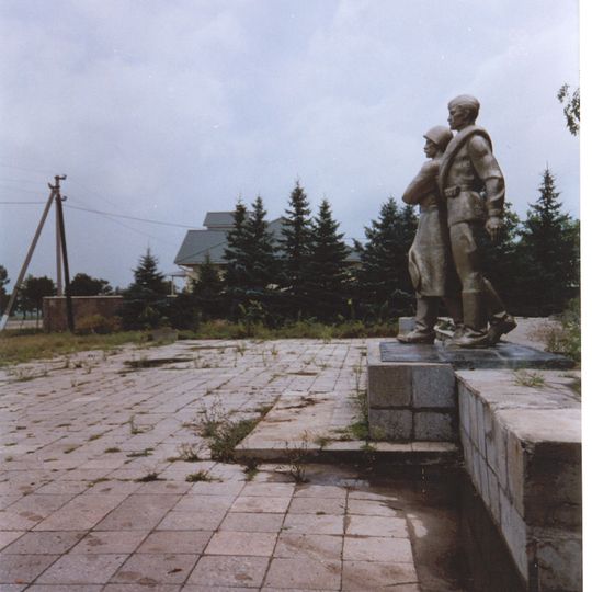 World War II memorial in Bilicenii Vechi, Sîngerei