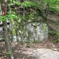 Skalní reliéf Krista u silnice ze Svitavy do Velenic