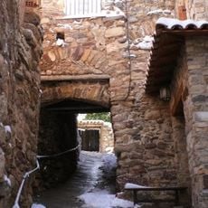 Voltes i passadissos de Perves