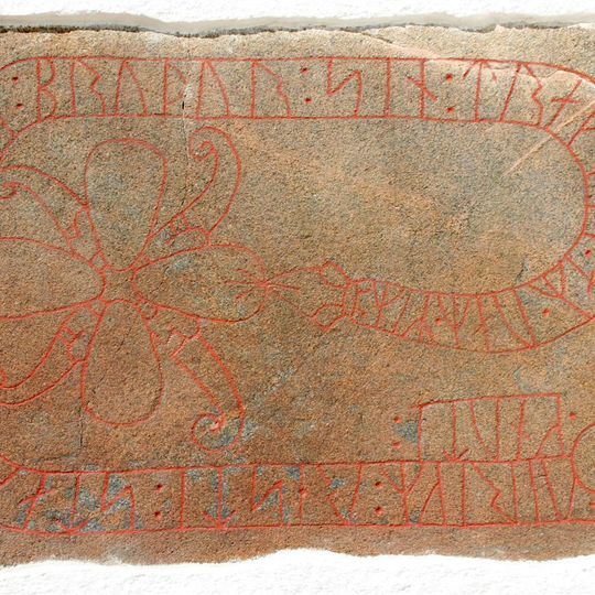 Östergötlands runinskrifter 111