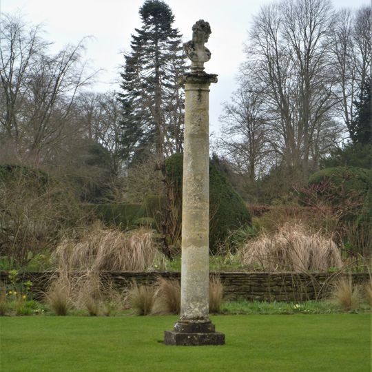 Column With Bust In Garden Of The Courts