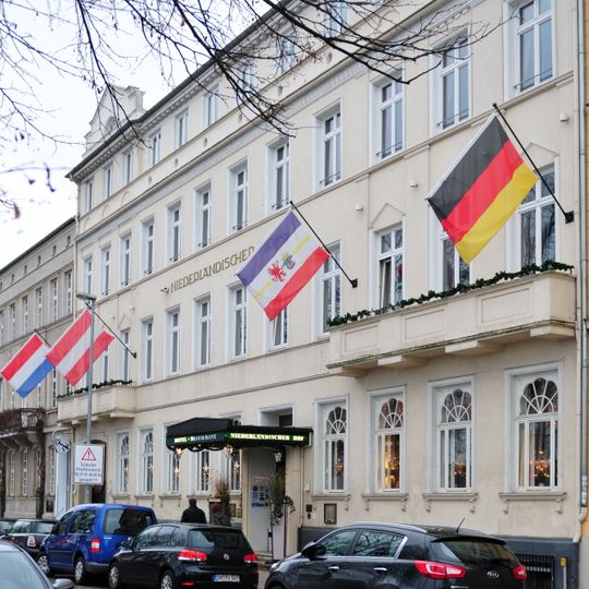 Gebäude des Hotel Niederländischer Hof