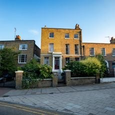 22, Stockwell Green Sw9