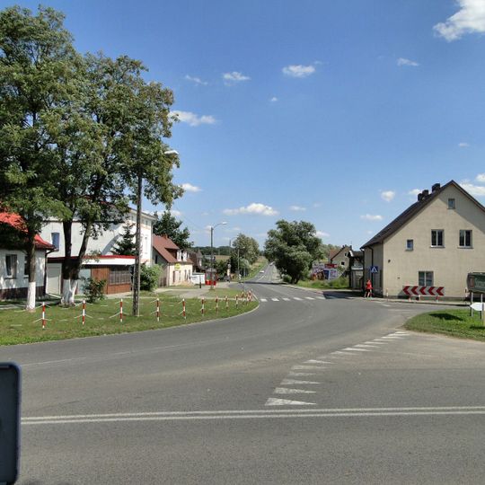 Dołuje