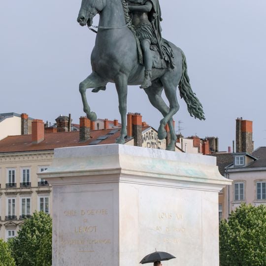 Equestrian statue of Louis XIV