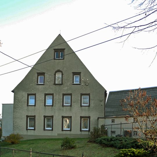 Seitengebäude eines Dreiseithofes Neue Straße 3