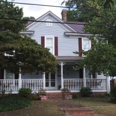 Lee Avenue Historic District