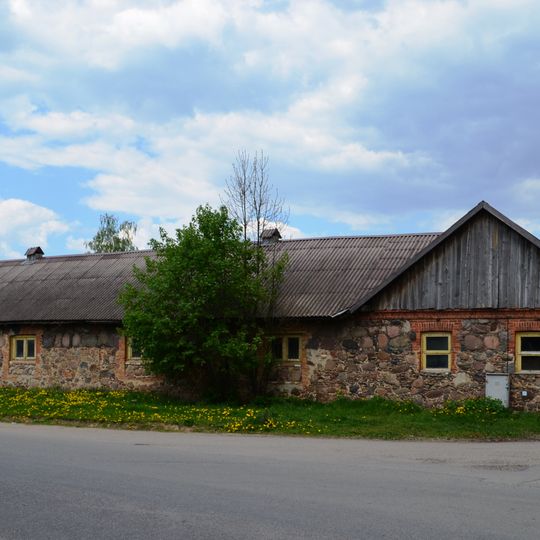 Raudondvaris, Riešė