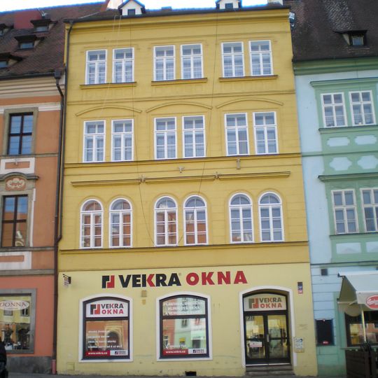 Náměstí Krále Jiřího z Poděbrad 34