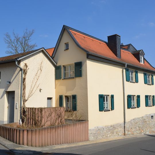 Wiesbadener Straße 4