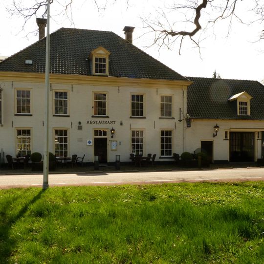 Langestraat 60, Delden