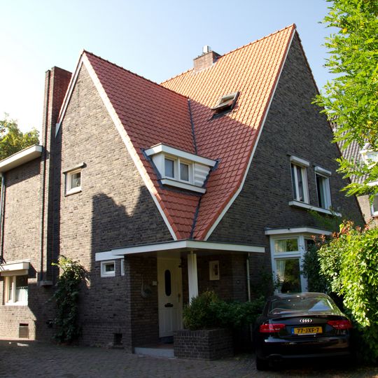 Prins de Lignestraat 25, Geleen