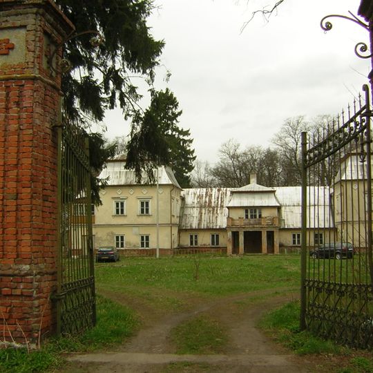 Zespół dworski w Hruszniewie