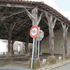 Halle de Saint-Jean-d'Angle