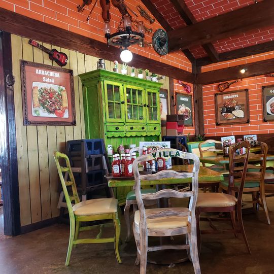 Lalo's