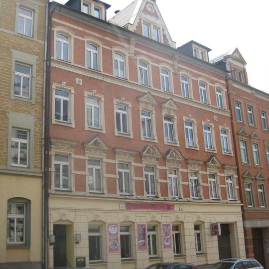 Mietshaus in geschlossener Bebauung Fürstenstraße 38