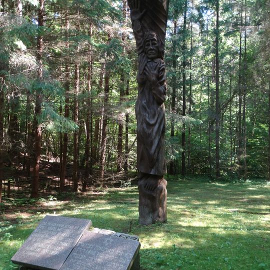 Varnikai Holocaust memorial
