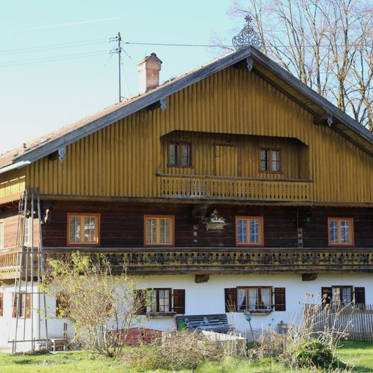 Sauerlacher Straße 8